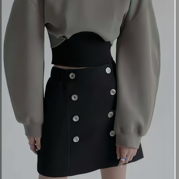 Aritzia Tops - Olive Sage green crop sweatshirt